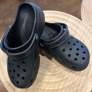 🐊 CROCS Classic Womens Black Platform Clogs 🖤